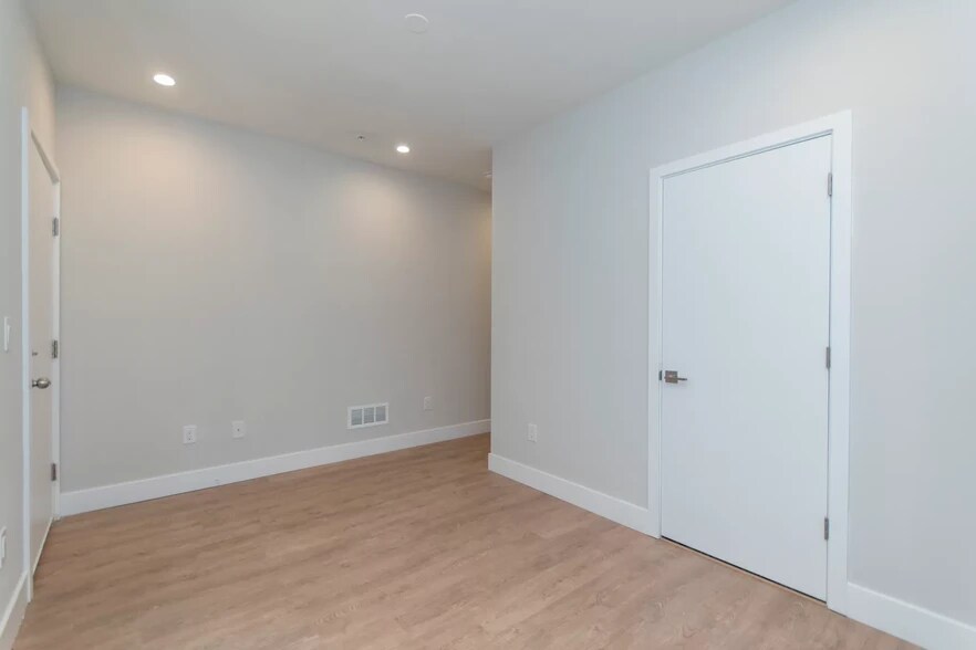 Building Photo - 4113 Brandywine St