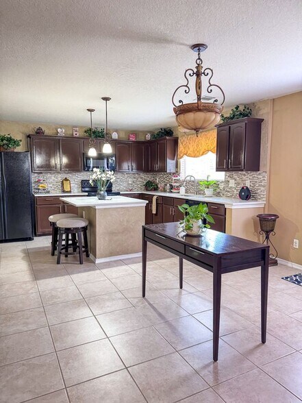 Building Photo - 7419 Tranquillo Way