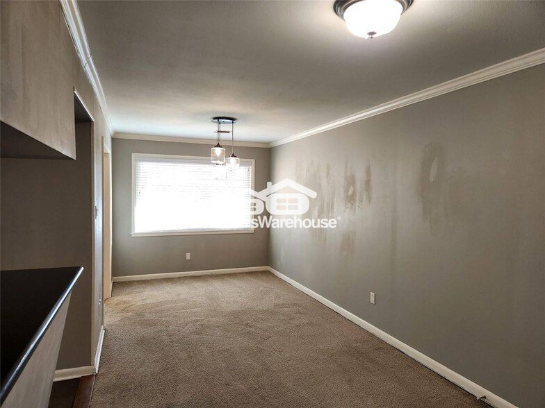 Building Photo - 6418 Woodbrook Ln