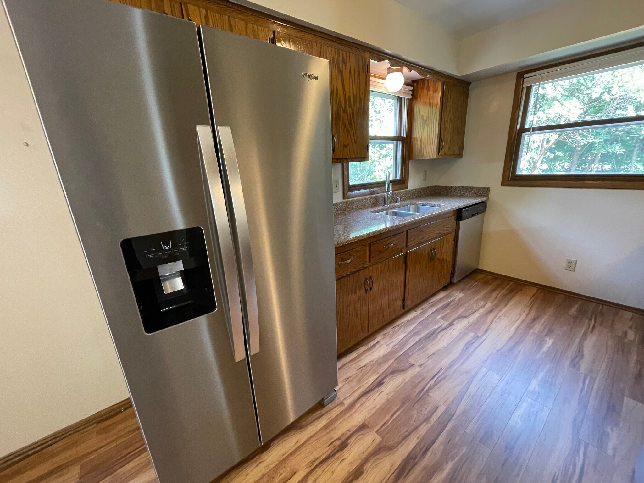 Building Photo - 611 Saint Johns Dr