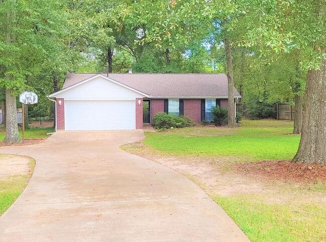 Primary Photo - 411 Whitehouse Dr