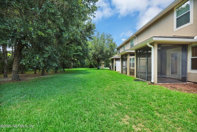 Building Photo - 452 Walnut Dr