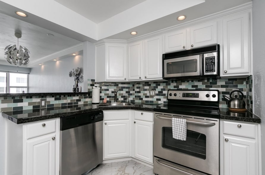Building Photo - 3700 Galt Ocean Dr