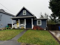 Building Photo - 1132000