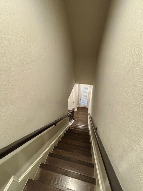 Building Photo - 8970 Navigation Cir