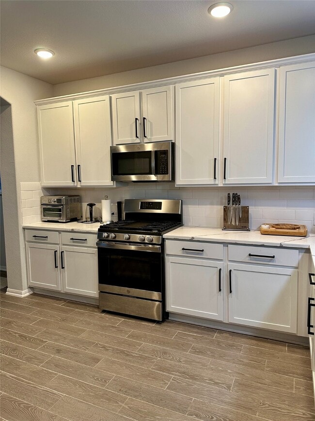 Building Photo - 15307 Davan Springs Dr