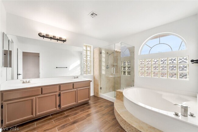 Building Photo - 2813 Via Florentine St