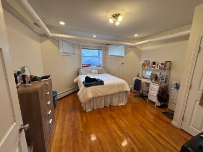 Building Photo - 24 Euston St