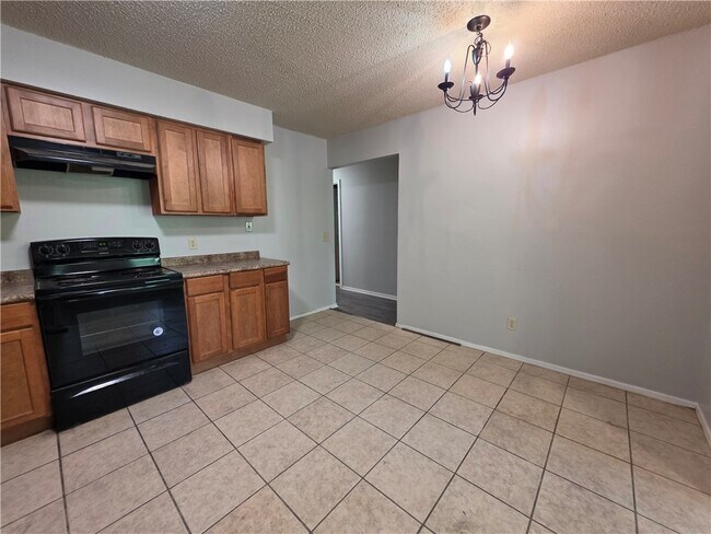 Building Photo - 1008 N Turtle Creek Dr