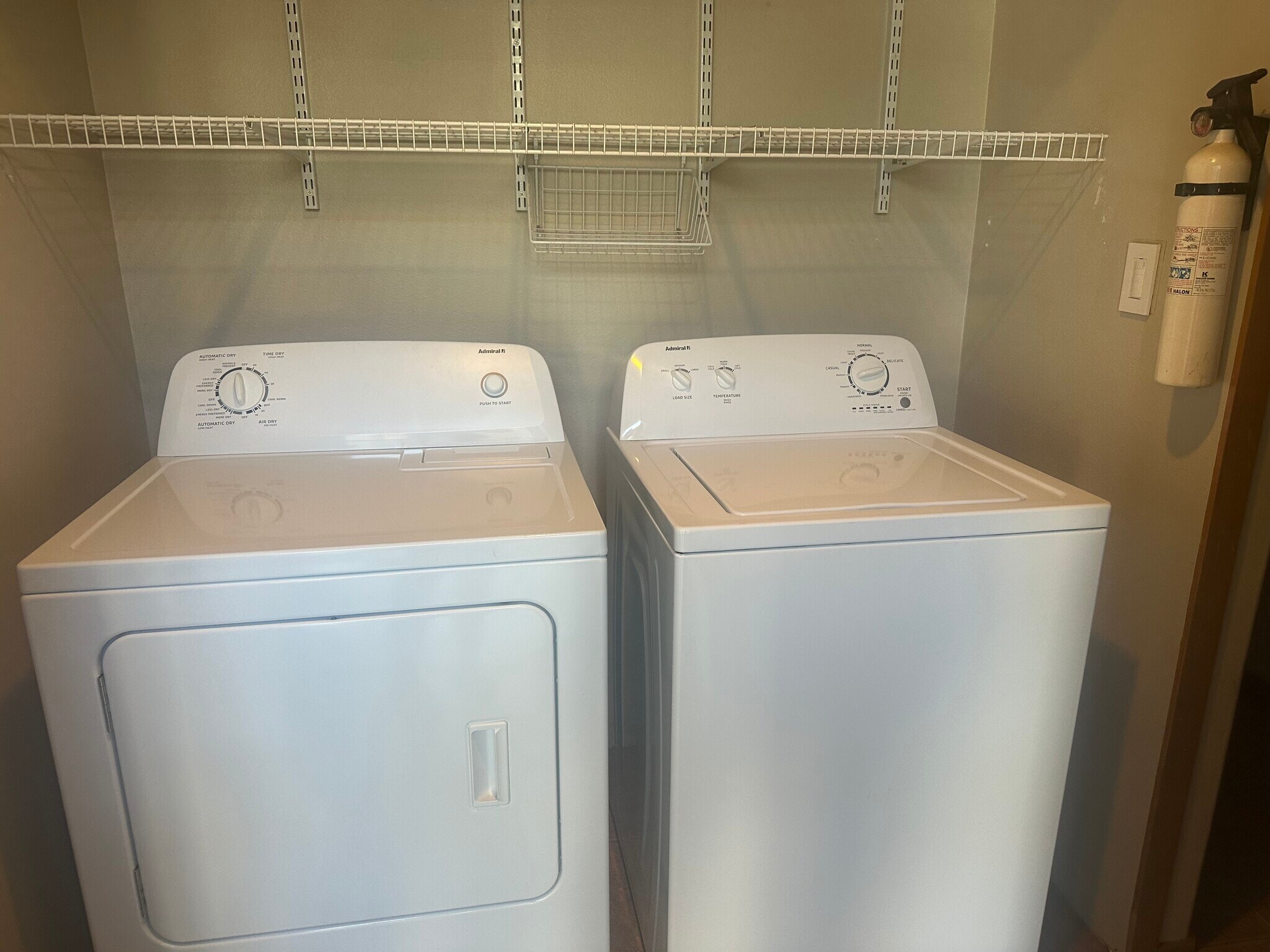 washer and dryer in condo - 1050 NE Butler Market Rd