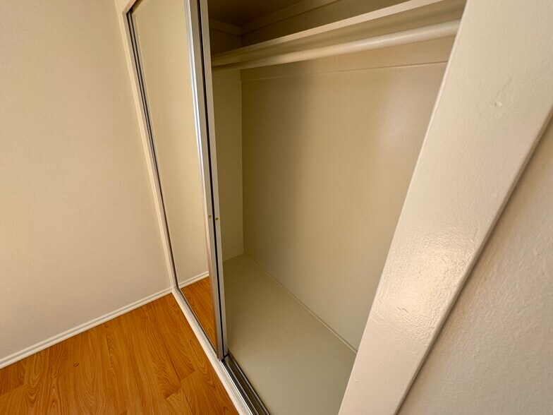 Building Photo - 1152 Ruberta Ave