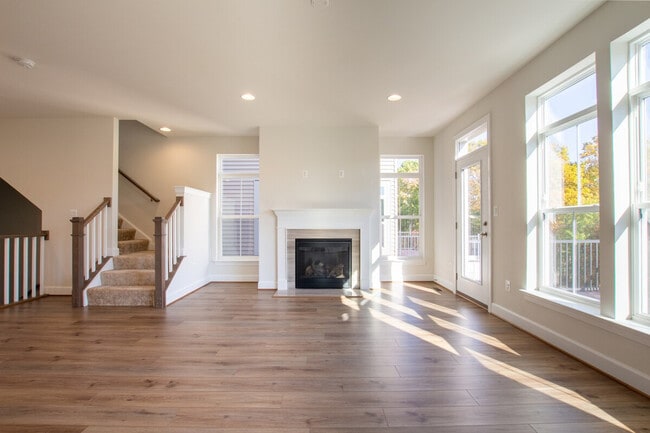 Building Photo - 5227 Ridgeview Retreat Dr