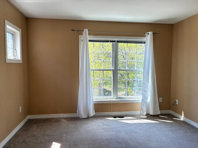 Building Photo - 2166 Pennsylvania Ave