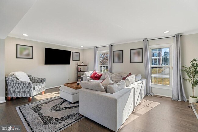 Building Photo - 3100 Franklin St