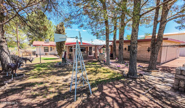 Building Photo - 10650 Socorro Rd