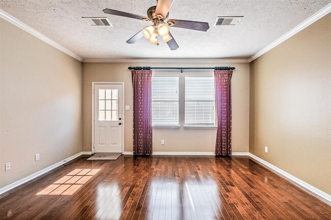 Building Photo - 4634 Arbor Ln