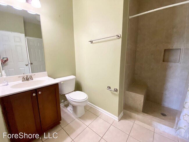 Building Photo - 4 br, 3.5 bath House - 2151 Blakers Blvd