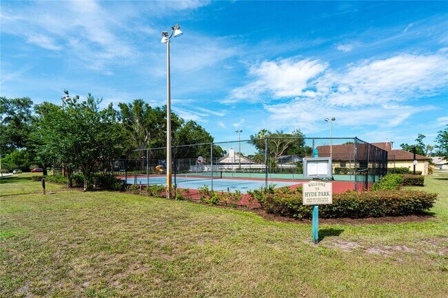 Building Photo - 1463 E Brookshire Ct