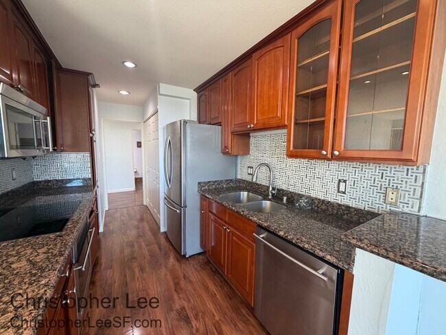 Building Photo - 1081 Beach Park Blvd