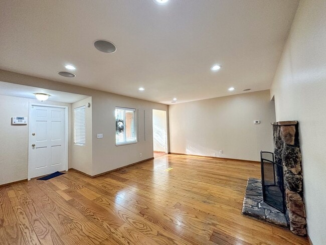 Building Photo - Charming San Jose Home with Solar & Gardening Included.