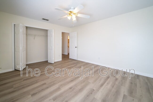 Building Photo - 1215 Kempton Chase Pkwy