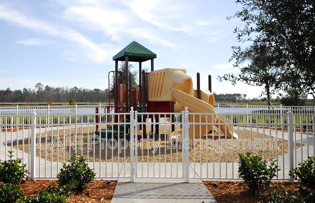 Building Photo - 12244 Pescara Ln