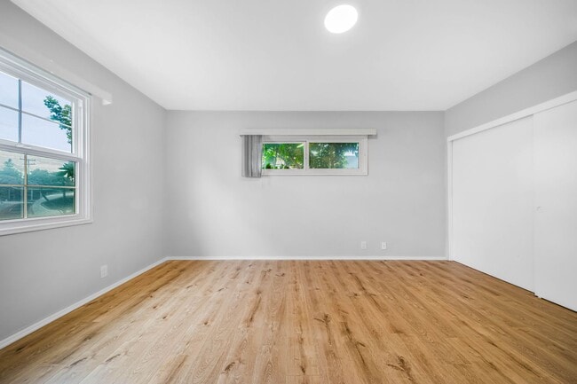 Building Photo - 4/Bed, 4/Bath Home with Parking, Washer/ Dryer and Spa, Close to Chapman University/ Orange Circle