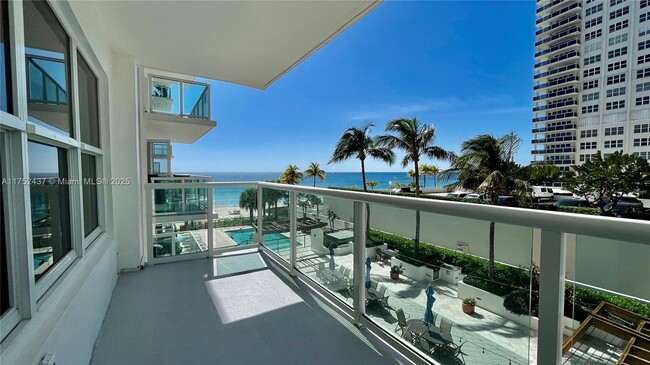 Building Photo - 3550 Galt Ocean Dr