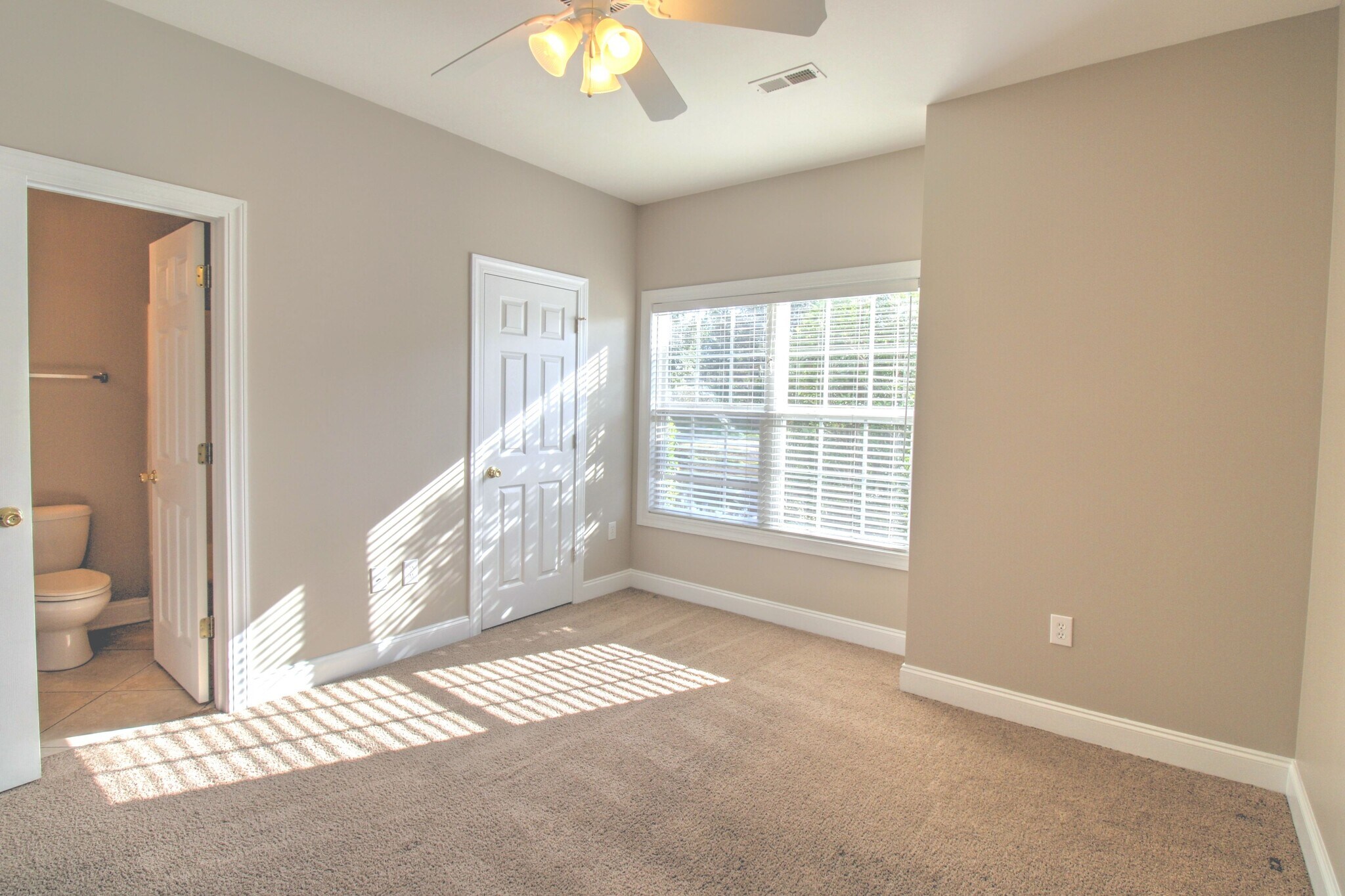 Bedroom 2 (door is walk in closet) There is also direct access to the bathroom from the bedroom. - 2077 Silvercrest Dr