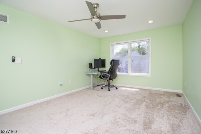Building Photo - 24 DeCroce Ct