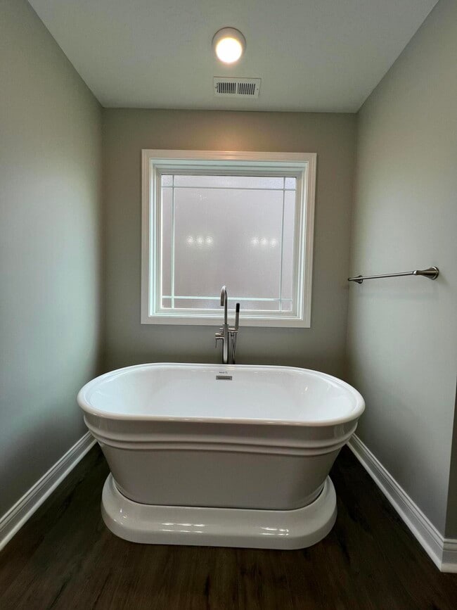 Building Photo - 309 Gallahadion Ct