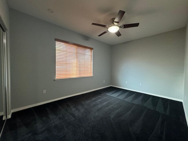 Building Photo - 3701 Pondera St