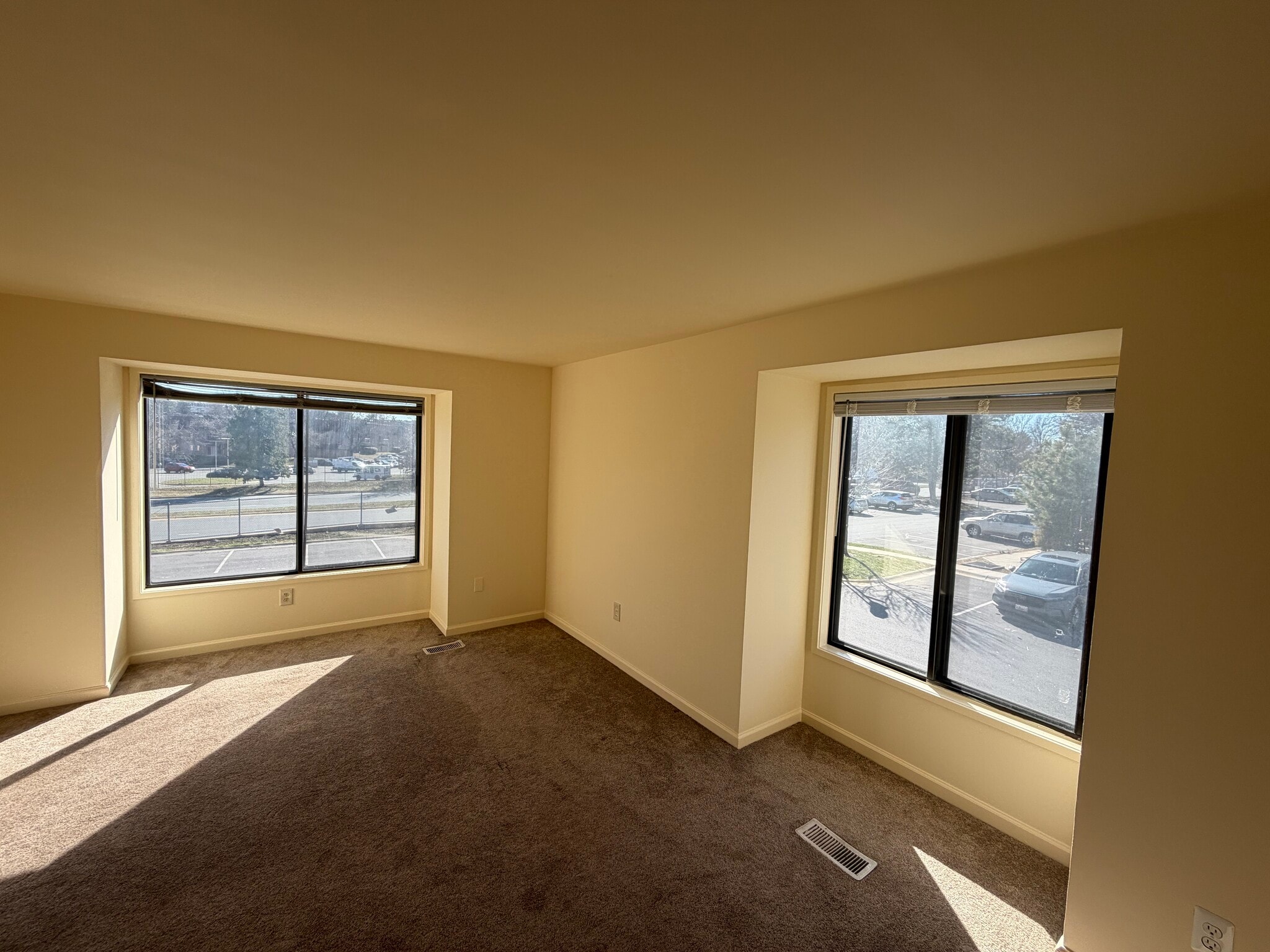 Building Photo - 9709 Docena Dr