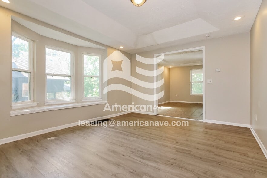 Building Photo - 303 Cypress Ave