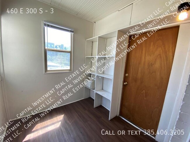 Building Photo - 460 E 300 S