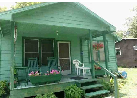 Building Photo - 250 Vernis Ave
