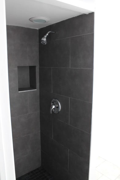 Building Photo - 18003 Greenview Terrace