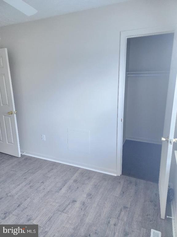 Building Photo - 130 W 13th St