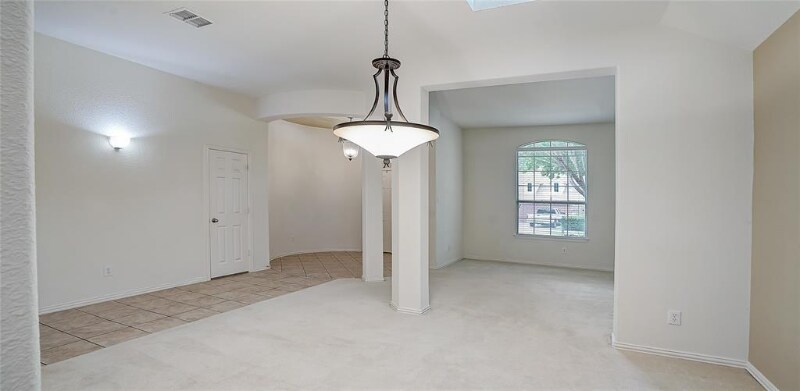 Building Photo - 6812 Allegiance Dr