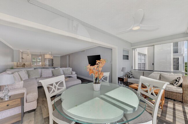 Building Photo - LUXURY LONGBOAT LIVING AT IT’S FINEST! AVA...