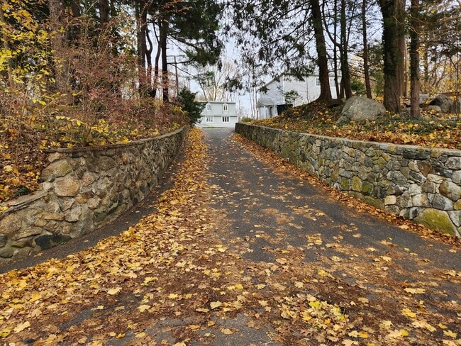 Building Photo - 157 Ball Pond Rd