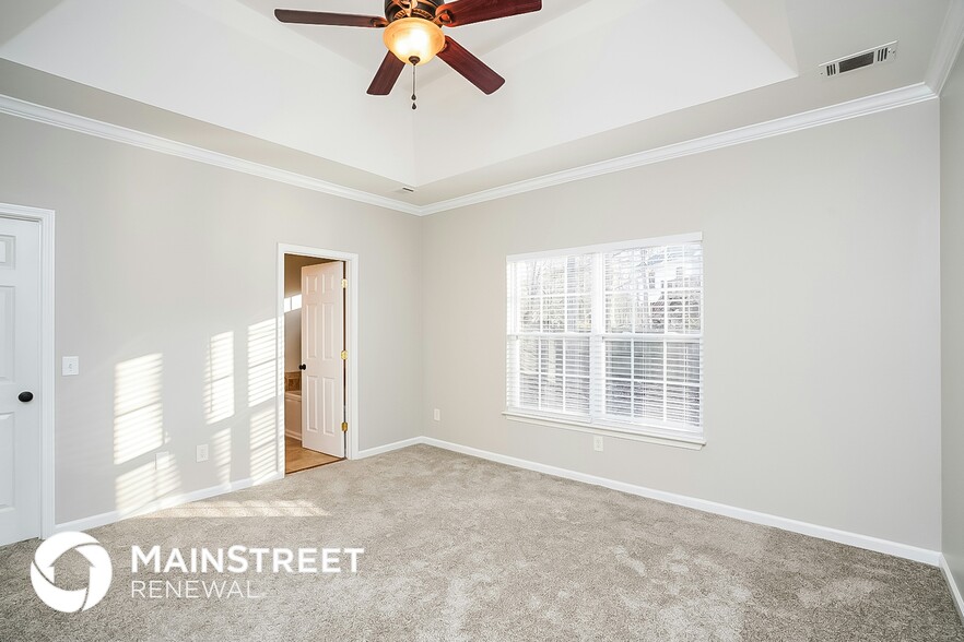 Building Photo - 4813 Peninsula Pointe Dr