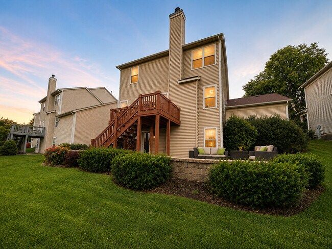 Building Photo - 315 Red Sky Dr