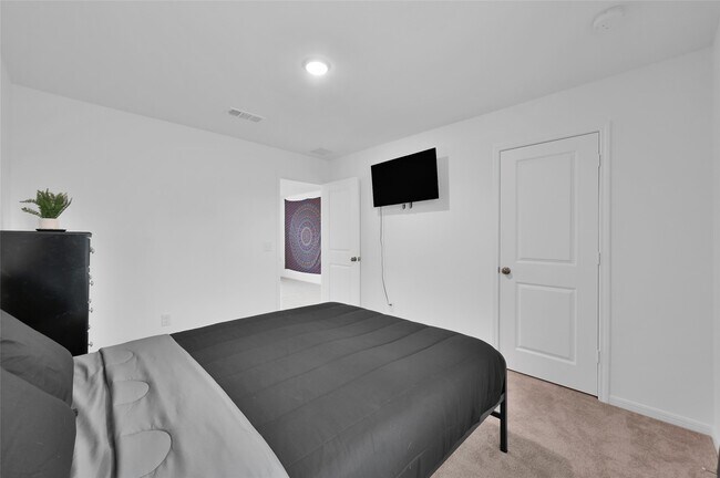 Building Photo - 10917 Fly Catcher Dr