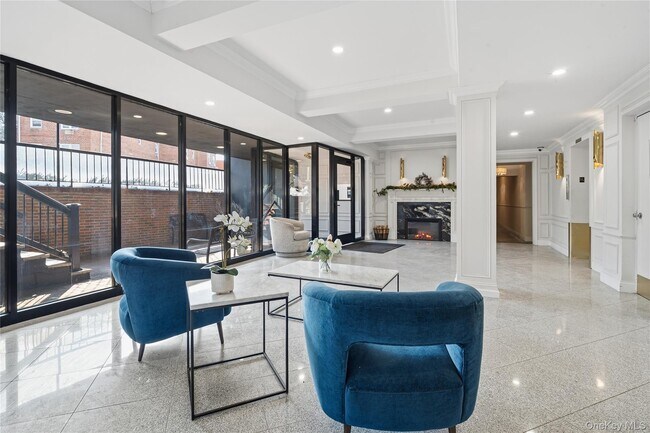 Building Photo - 75-10 Yellowstone Blvd