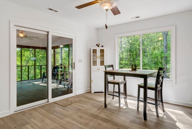 Building Photo - This WATERFRONT-FULLY FURNISHED-ALL INCLUSIVE HOME IS READY FOR YOU.