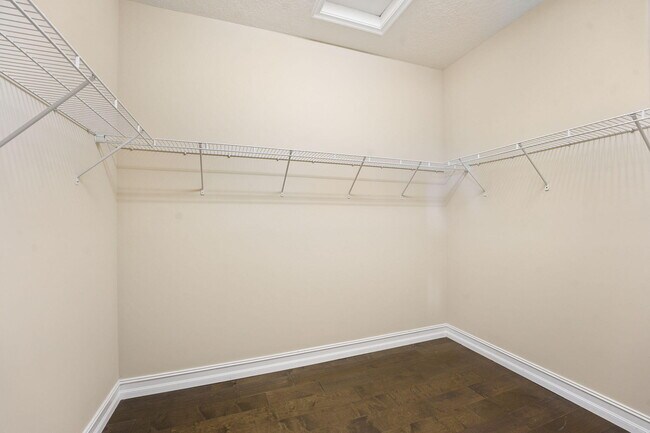 Building Photo - 8256 Savara Streams Ln