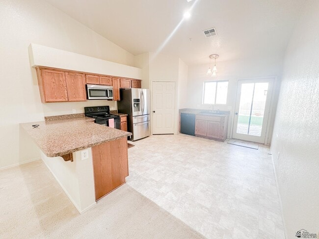 Building Photo - 3183 S Ragen Dr