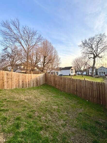 Building Photo - 411 McAdoo Ave