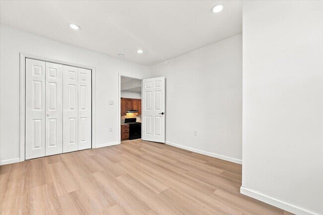 Building Photo - 149 37th St